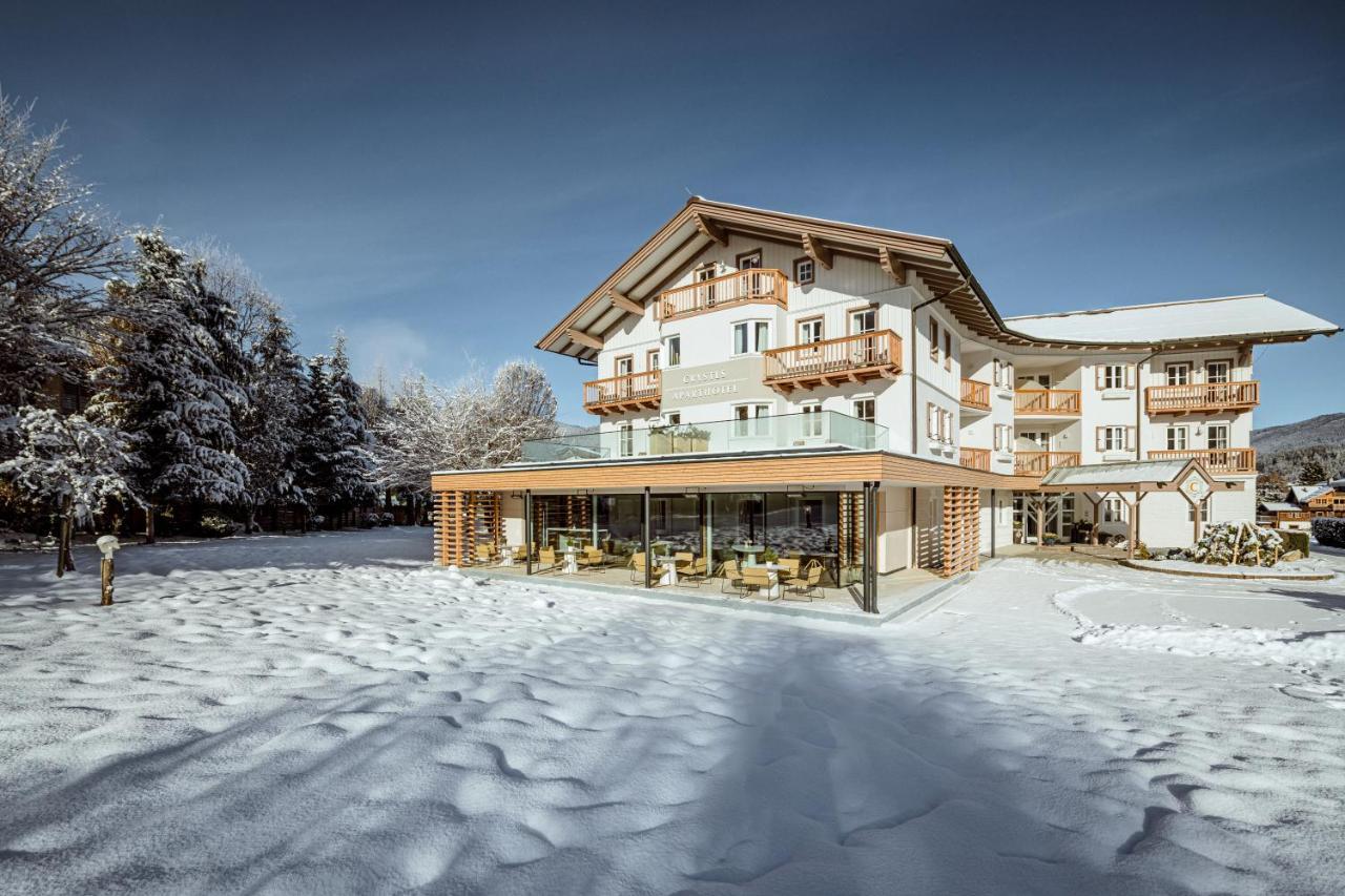Crystls Aparthotel Флахау Екстериор снимка
